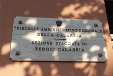 Tar di Reggio Calabria accoglie ricorso. Annullato D.A.SPO. di tre anni a calciatore.